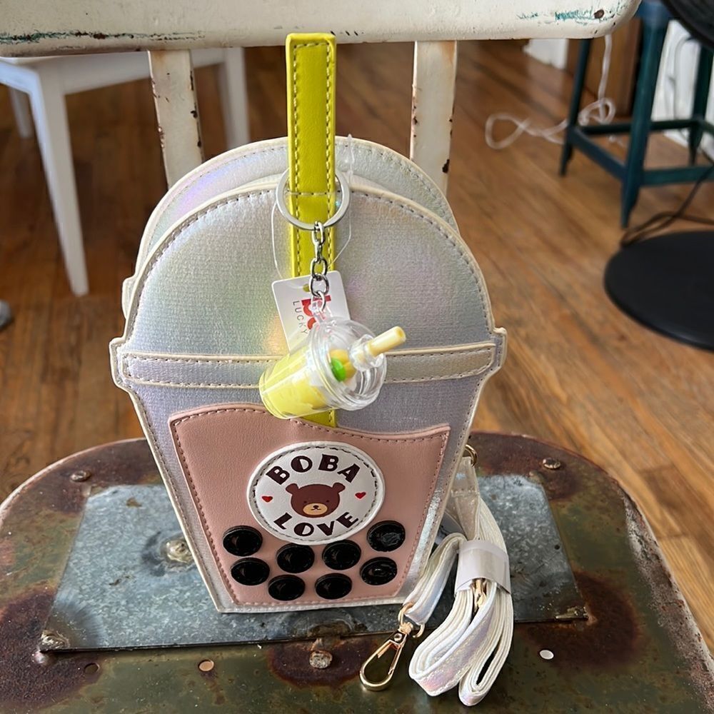 Bobalicious Milk Tea Bag w/ Boba Drink Keychain